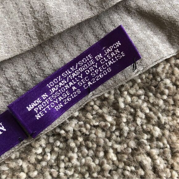 RALPH LAUREN COLLECTION PURPLE LABEL 100% SILK SCARF GRAY - Picture 4 of 7